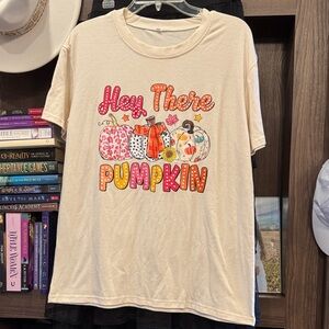Cream 'Hey There Pumpkin' Graphic T-Shirt